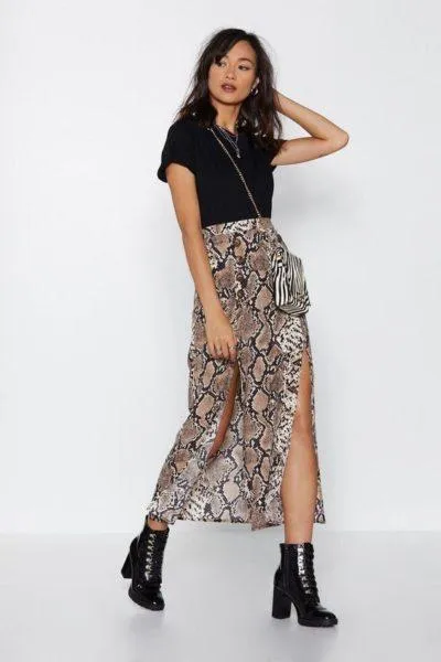 атласная юбка с разрезом с леопардовым принтом